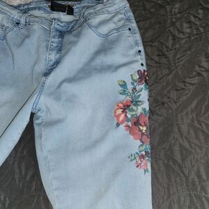 Women with Control Light Blue Floral Skinny Jeans